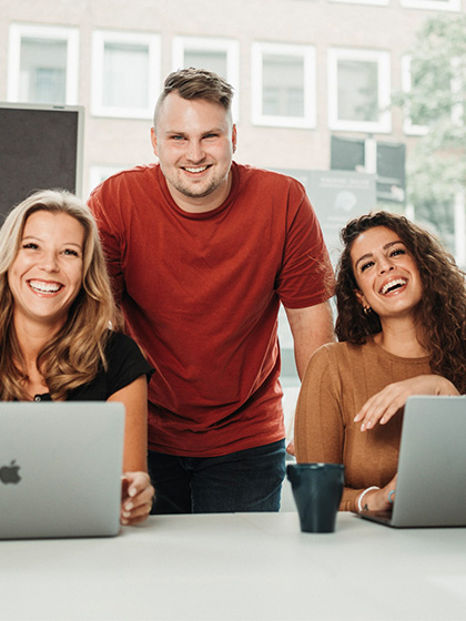 AMZ Advertise Team bei der Arbeit